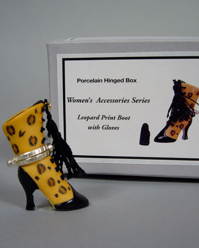 Leopard boot with gloves