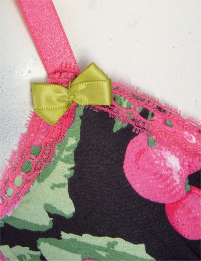 VS Corset Garter  (36C)