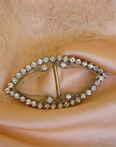Diamante Buckle with out prong-VA-15s