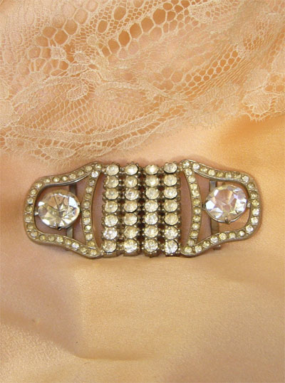 Two Piece Diamante Buckle~VA-18