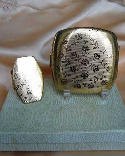 Powder Compact and lipstick holder in Box-VA-2
