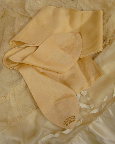 1920's Seamed McCallum Combed Vintage Stockings