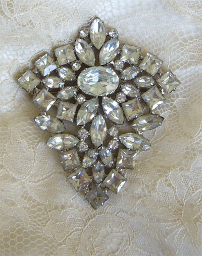 Brooch - Joseph Wiesner  NY VJ-4