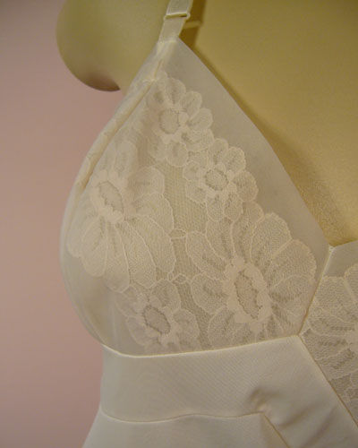 Vanity Fair Cream Vintage Slip VS-12