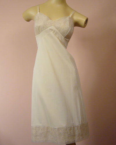 Vanity Fair Cream Vintage Slip VS-12