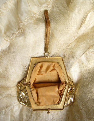1920's~Whiting & Davis Bag