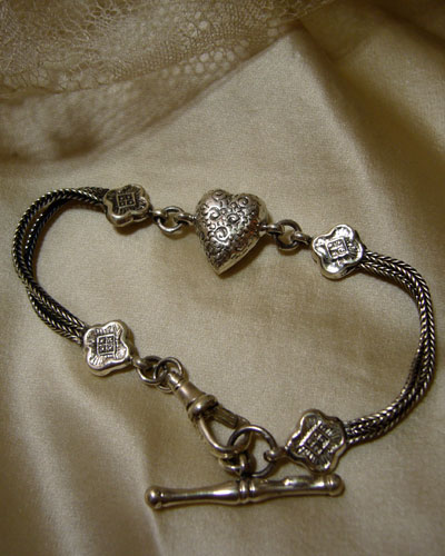 A Victorian Sterling Silver Albertina