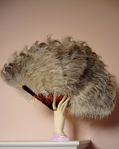 Victorian Ostrich feather fan~V-7