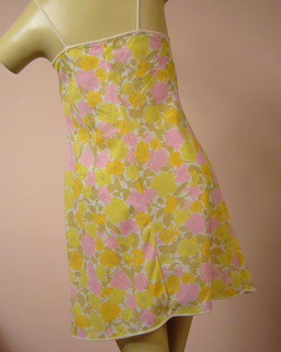 Cutie Flower Slip Vintage 1960's VS-9