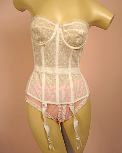 Rare Vintage Merry Widow Basque in White