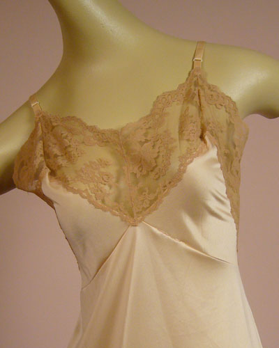 Vintage Henson Mocha Slip VS-6