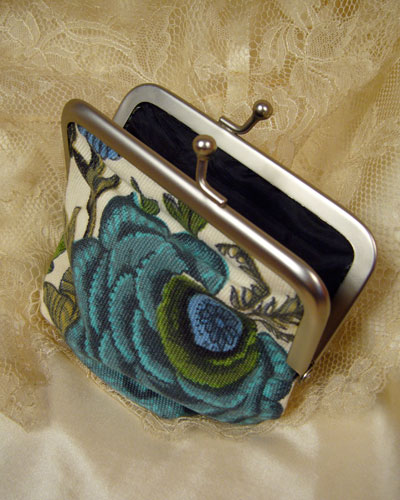 Thorn Blossom Purse